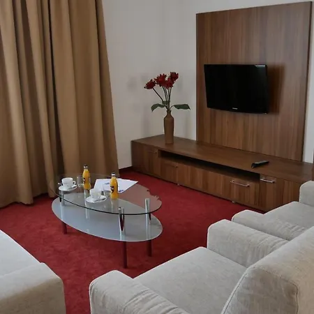 Hotel Saffron 4*