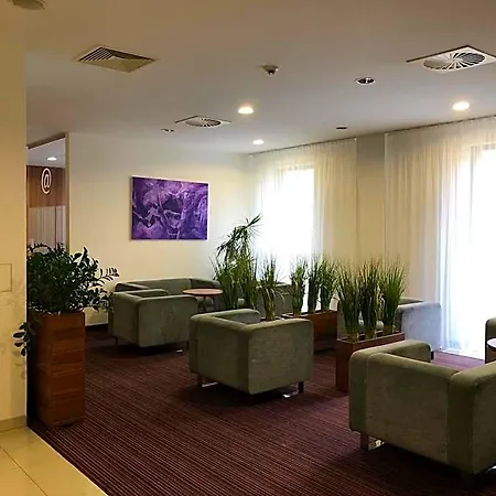 Отель Saffron Братислава
