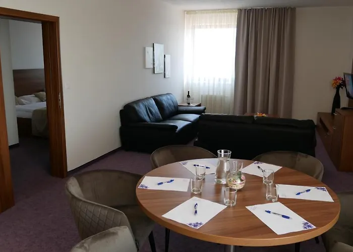 Saffron 4* Братислава