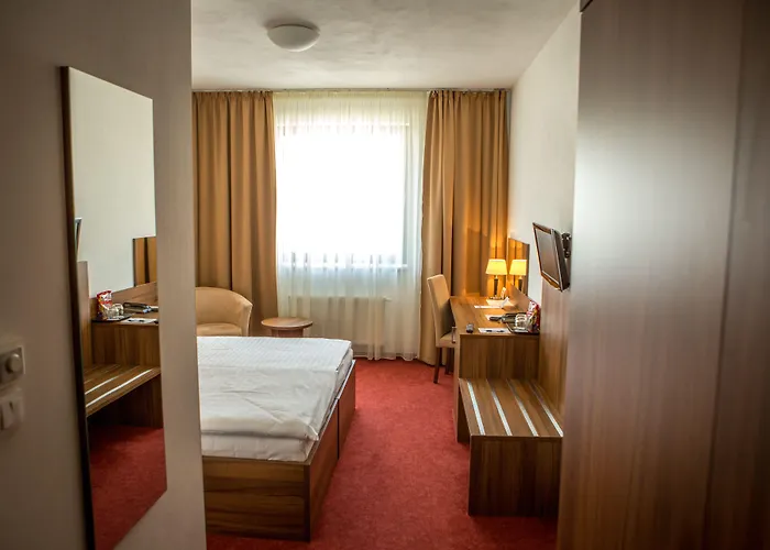 Отель Saffron 4*