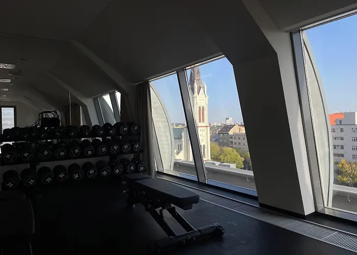 Saffron Братислава