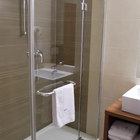Hotel Saffron 4*