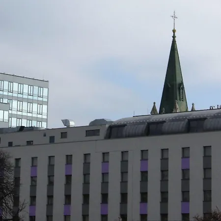 Saffron Szálloda 4*