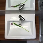 سافرون فندق