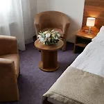 فندق سافرون 4*