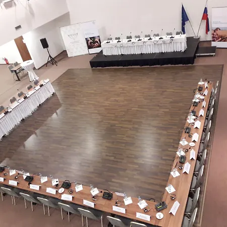 Saffron 4* Bratislava